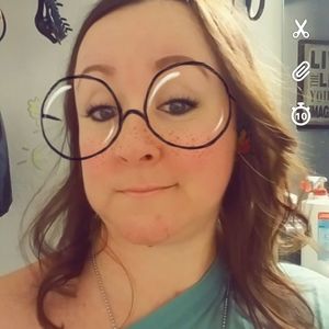 Meet your Posher, Nicole